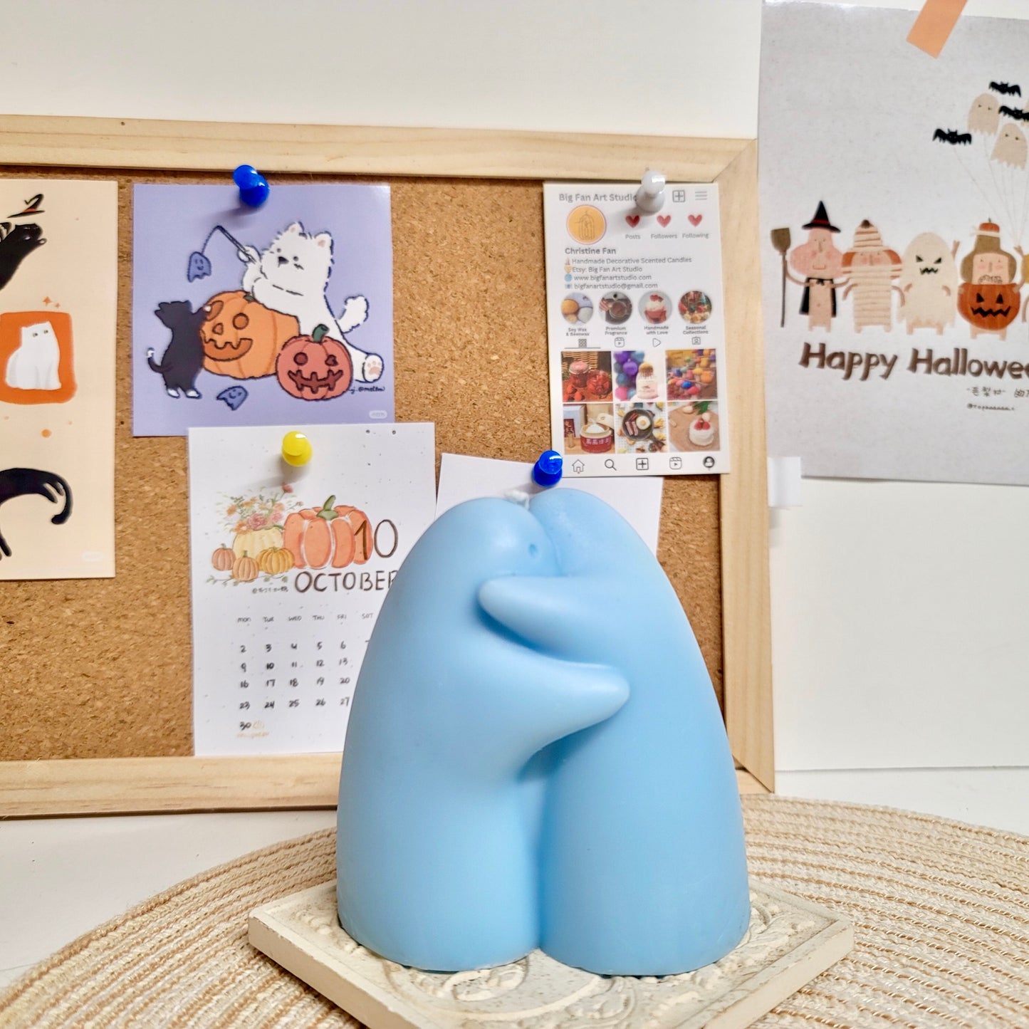 Hugging Ghost Candle