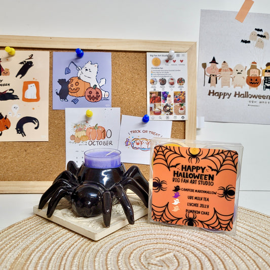 Spider tealight set close-up showing detailed legs and spooky arachnid appearance