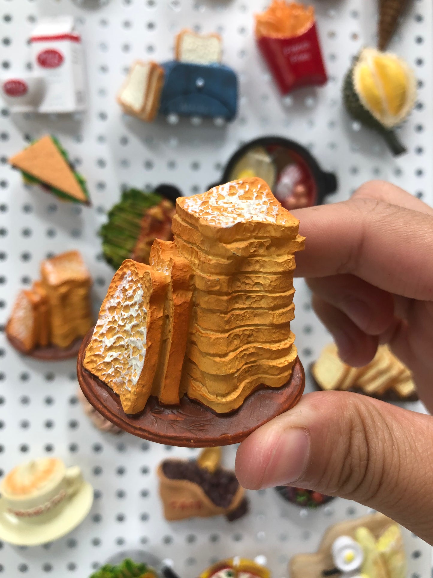 Bread magnets