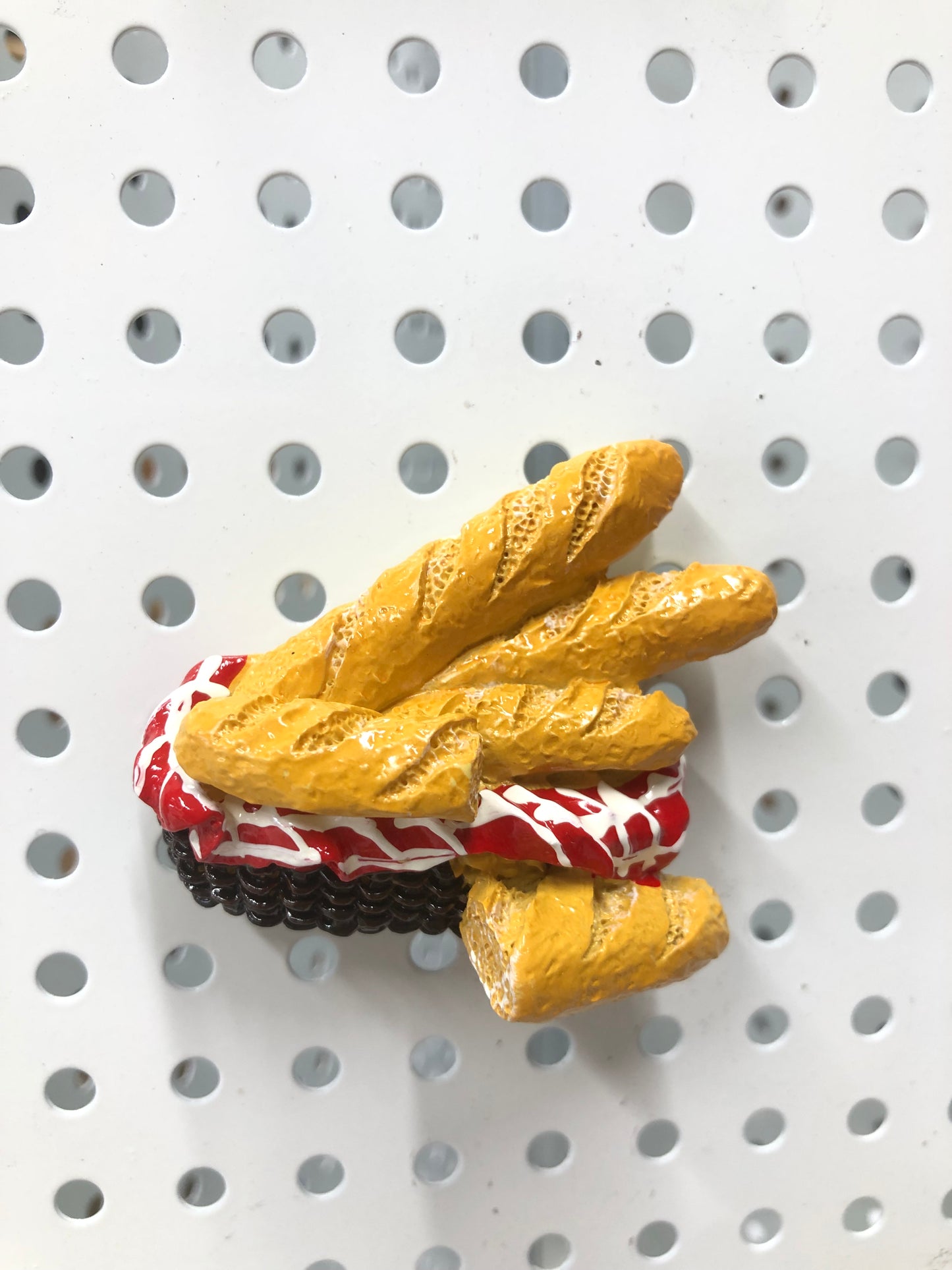 Bread magnets