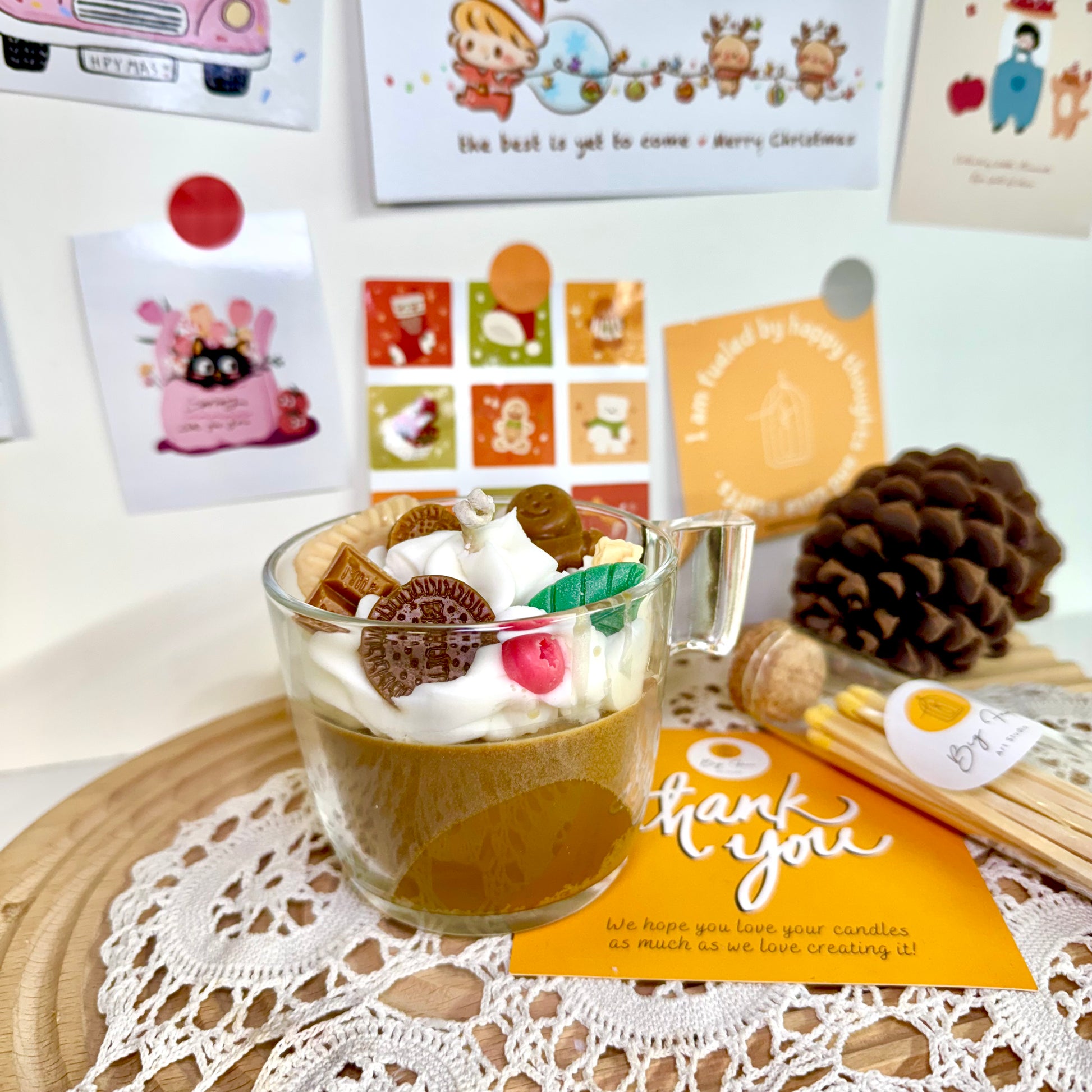 Hot cocoa candle with chocolate marshmallow scent, cozy winter candle for chilly evenings