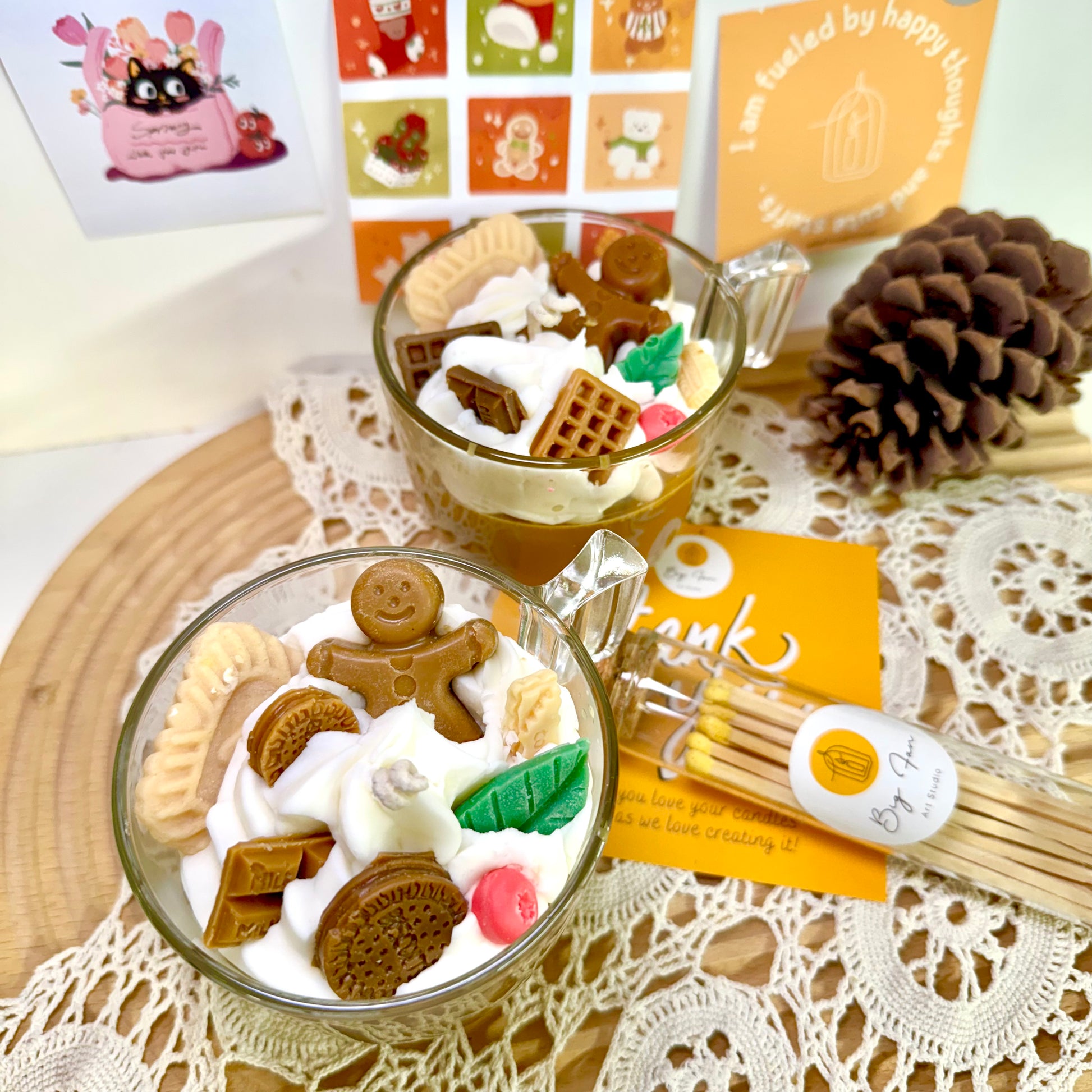 Hot chocolate candle packaging and presentation, gift-ready winter candle