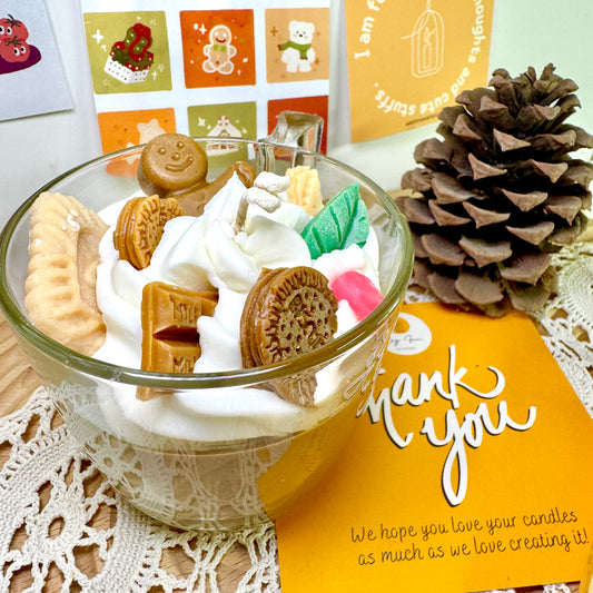 Hot chocolate scented candle close-up showing rich brown wax and premium quality